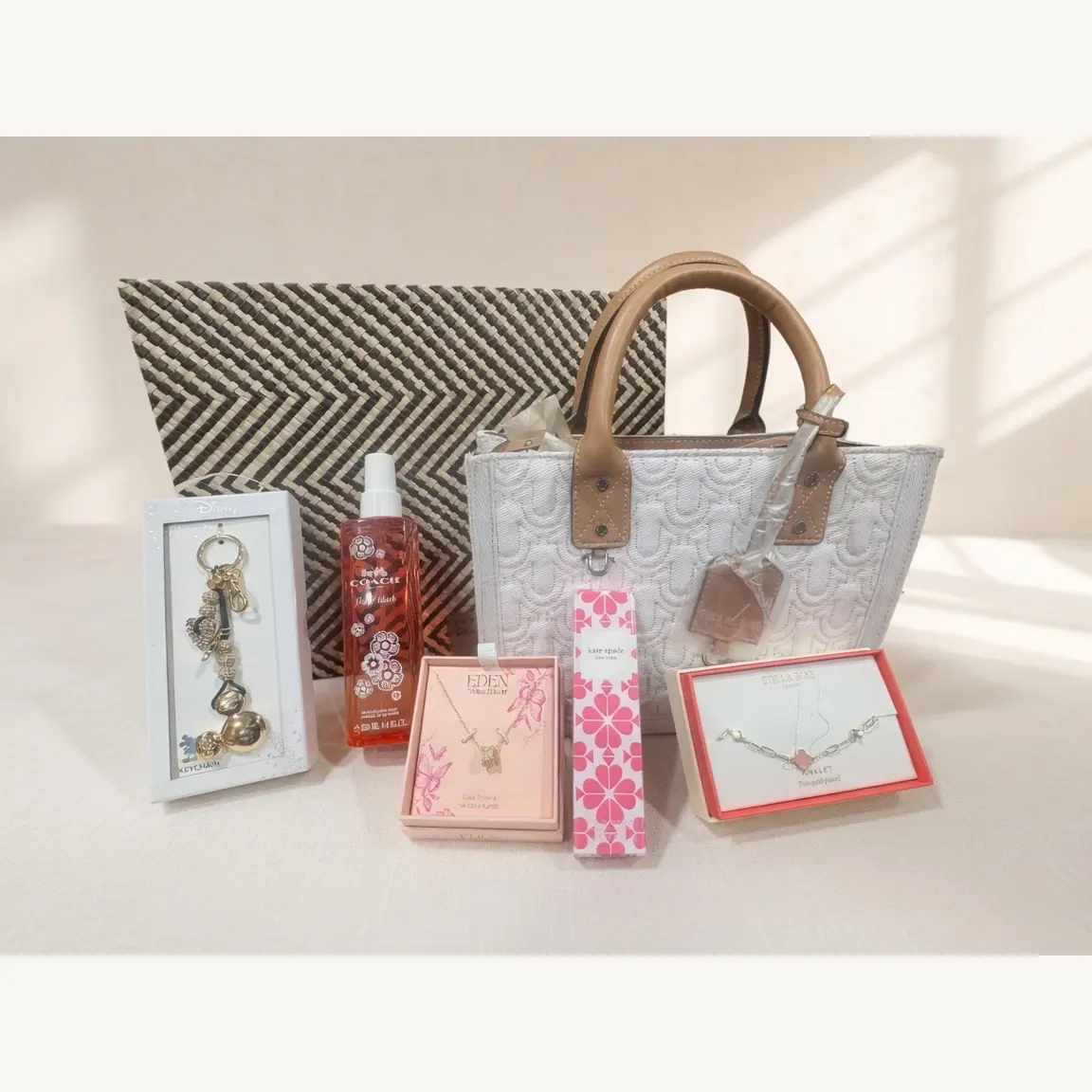 The Golden Charm Fashion Gift luxury gift basket